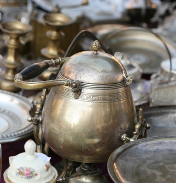 Silver products at the Old Market