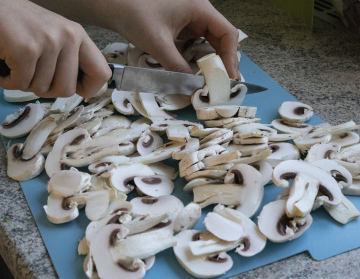 Mushroom cutting