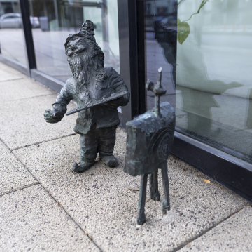 Dwarfs in Wrocław sculpture