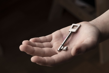 The Key on the Hand
