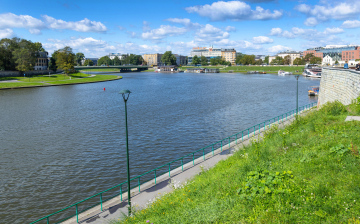 Vistula in Krakow, a bend next to Wawel