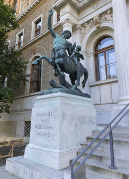 Academy of Fine Arts Vienna, statue next to the entrance