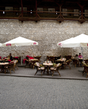 Café Beside the Walls