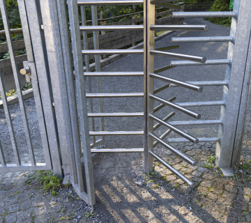 Entrance turnstile