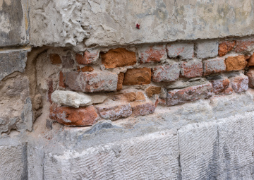 A damaged fragment of the wall