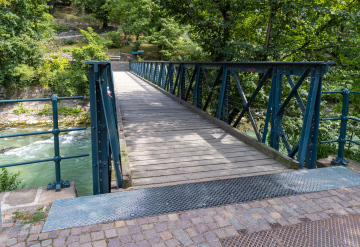 Riveted Bridge, footbridge in Merano