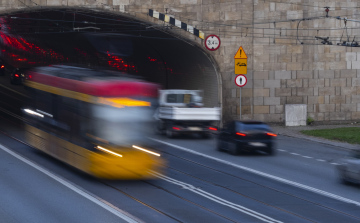 Street traffic, tram, cars