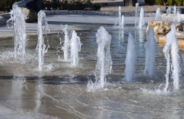 Gushing water, a fountain