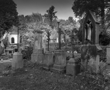 Rakowicki Cemetery, old graves