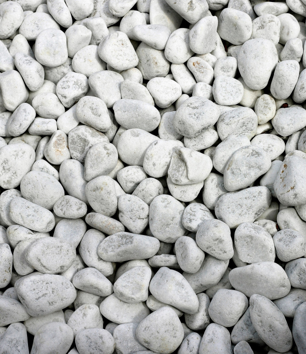 Pebble with pebbles