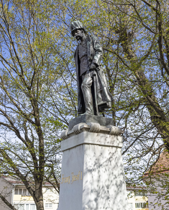 Klosterneuburg monument to Franz Joseph