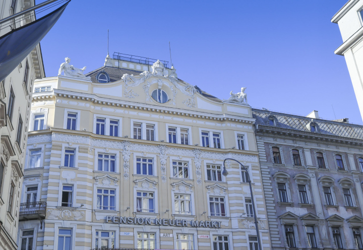 Tenement houses in the city