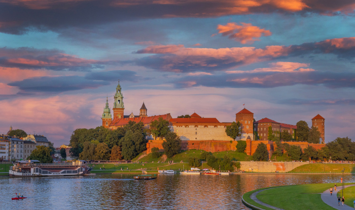 Wawel in Krakow, the Vistula bend.