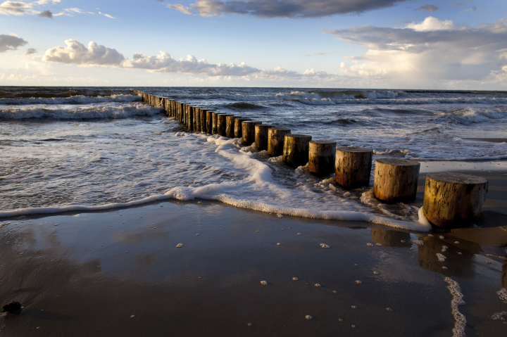 Waves On The Beach With Spurs