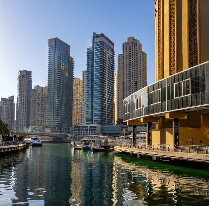 Dubai Marina. Apartments in Dubai.