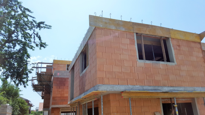 House In Time Of Construction