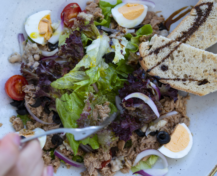 Salad with Egg Tuna and Tomatoes