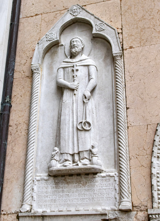 The figure of the Holy Bas-relief on the facade of the building