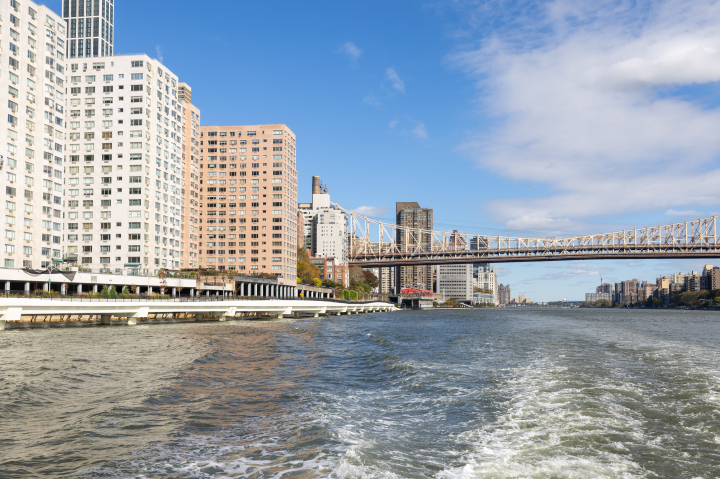 Cantilever Bridge in New York, Ed Koch Queensboro Bridge over the East River