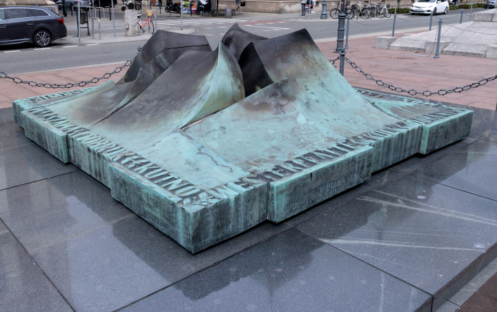 Tomb of the Unknown Soldier in Krakow